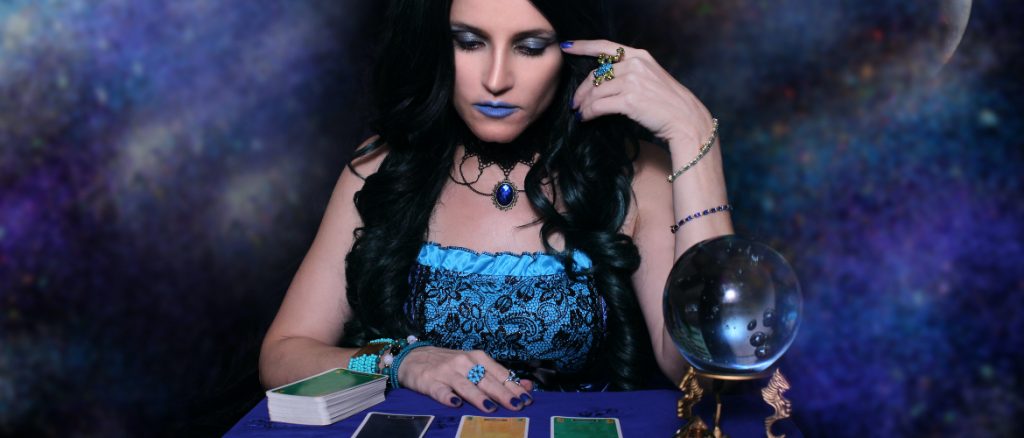 The Anatomy of a Psychic Reading - The Psychic School