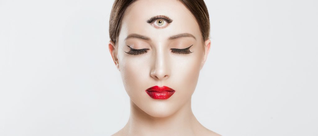 The Difference Between a Psychic and a Medium - The Psychic School